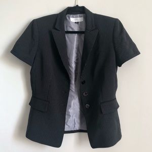 Tahari Black Pinstripe Short Sleeve Blazer Size 10